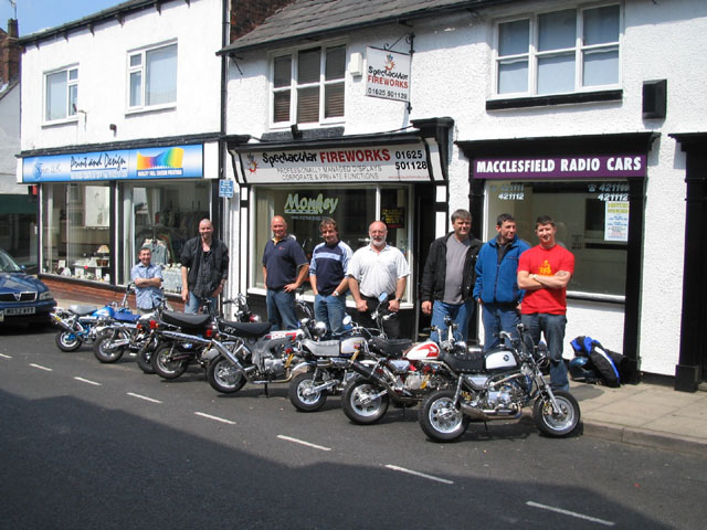 Boys hangin at the Monkeybike shop.
