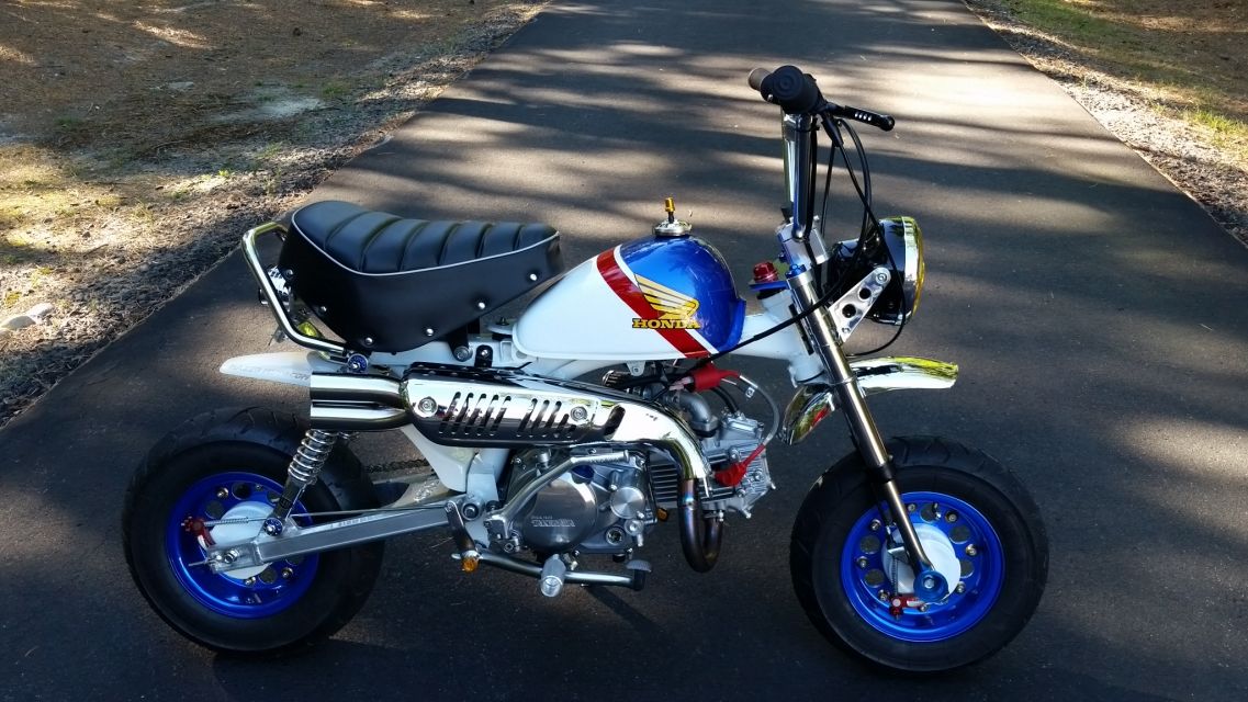 1996 Z50R  "HRC" Edition - Pic 1
Takegawa 106cc Superhead Engine - Vintage Daytona Upswept Scrambler Ti. Pipe - Kitaco Swinger - NOS Z50RD forks / fender - NOS HRC Honda tank - NOS Honda Seat and more...

